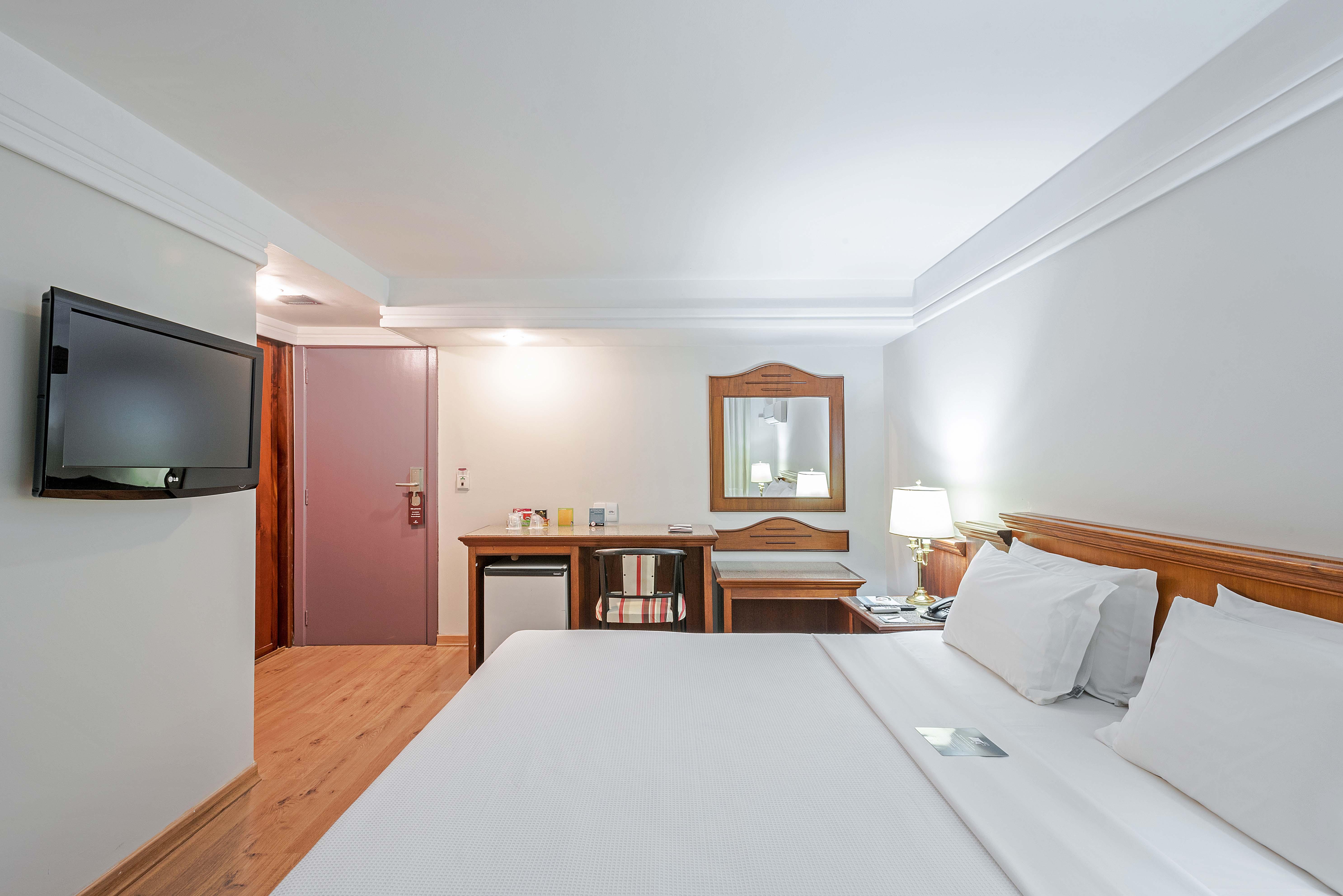Rede Andrade Braz Hotel Curitiba Kültér fotó